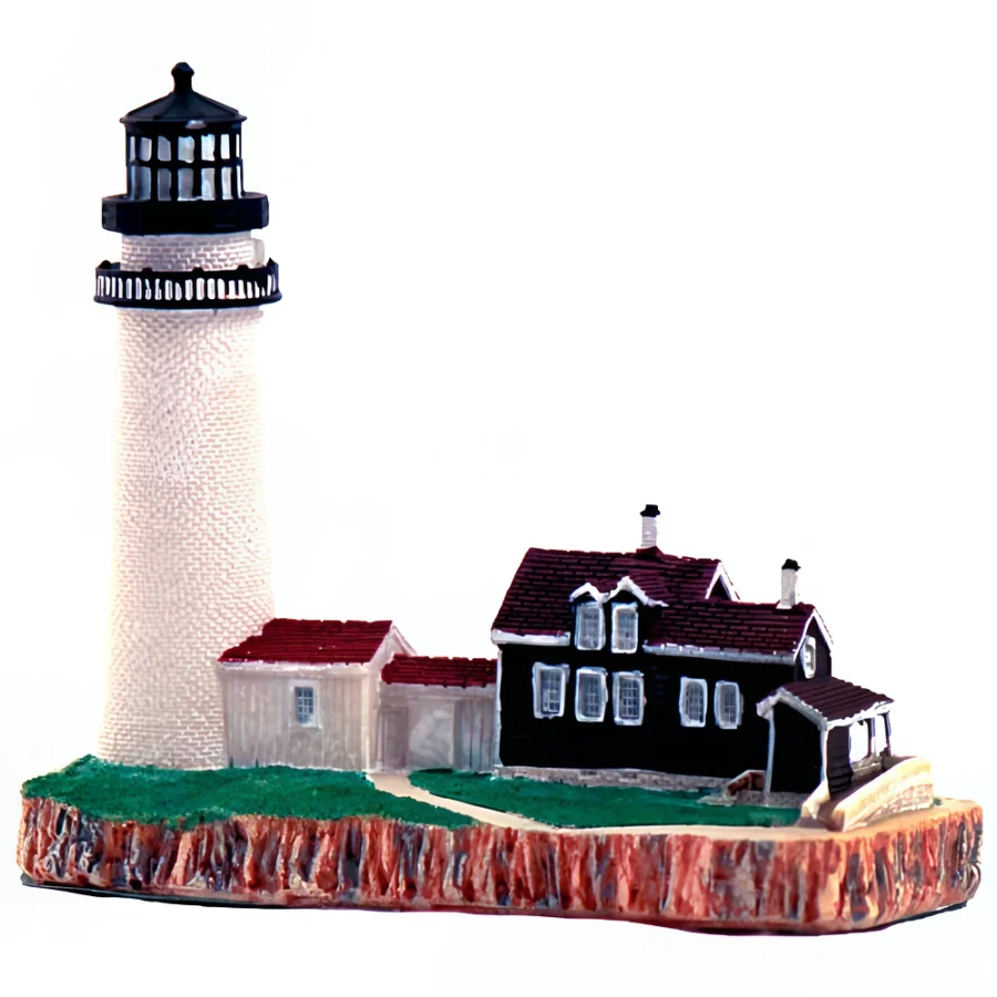 Highland Lighthouse Sculpture - Image 4